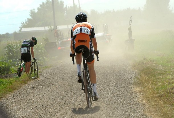 Les hommes et les machines ont souffert dans les plaines du Norfolk (Photo Larry Hickmott www.velouk.net)