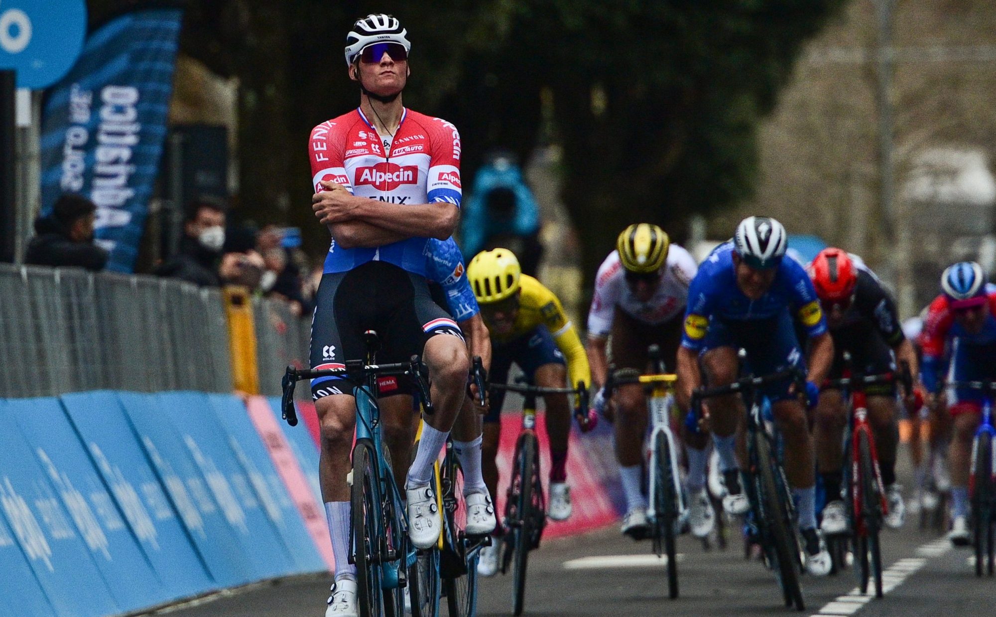 Mathieu Van Der Poel Aujourd'Hui 2025 Subaru Kacey Mariann